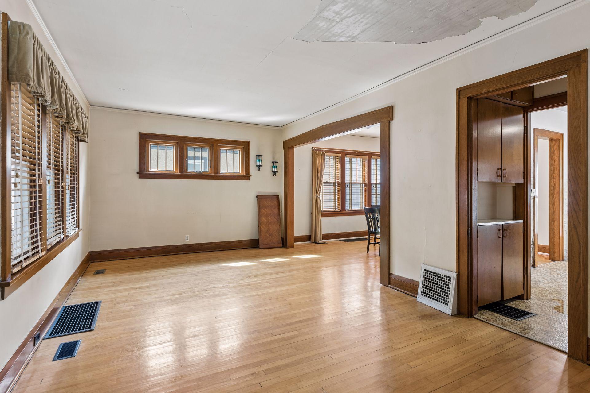 View of Residential at 2740 41st Avenue, Minneapolis MN 55406, Minneapolis (11 of 32) - Mike Wilen | Minnesota Team Real Estate