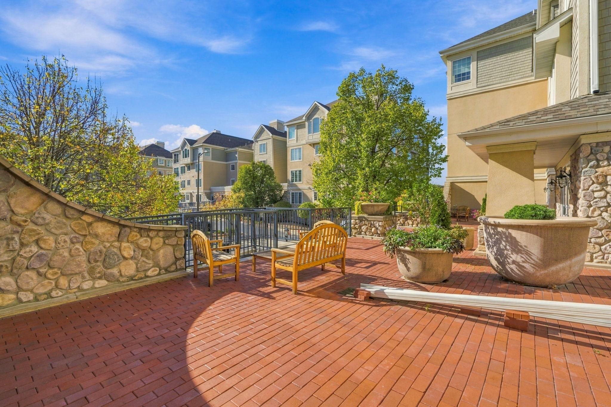 View of Residential at 11460 Fairfield Road #303, Minnetonka MN 55305, Minnetonka (38 of 40) - Mike Wilen | Minnesota Team Real Estate