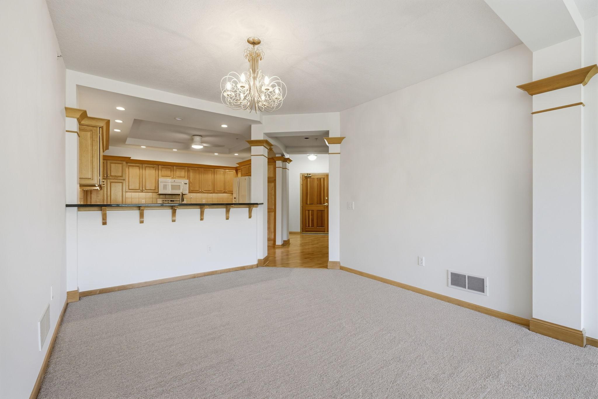 View of Residential at 11460 Fairfield Road #303, Minnetonka MN 55305, Minnetonka (9 of 40) - Mike Wilen | Minnesota Team Real Estate