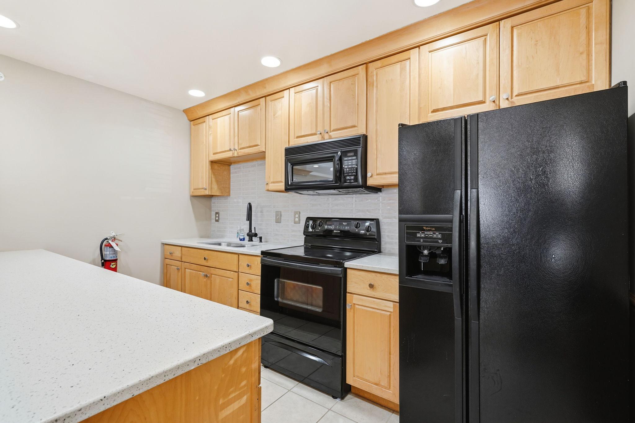 View of Residential at 11460 Fairfield Road #303, Minnetonka MN 55305, Minnetonka (30 of 40) - Mike Wilen | Minnesota Team Real Estate