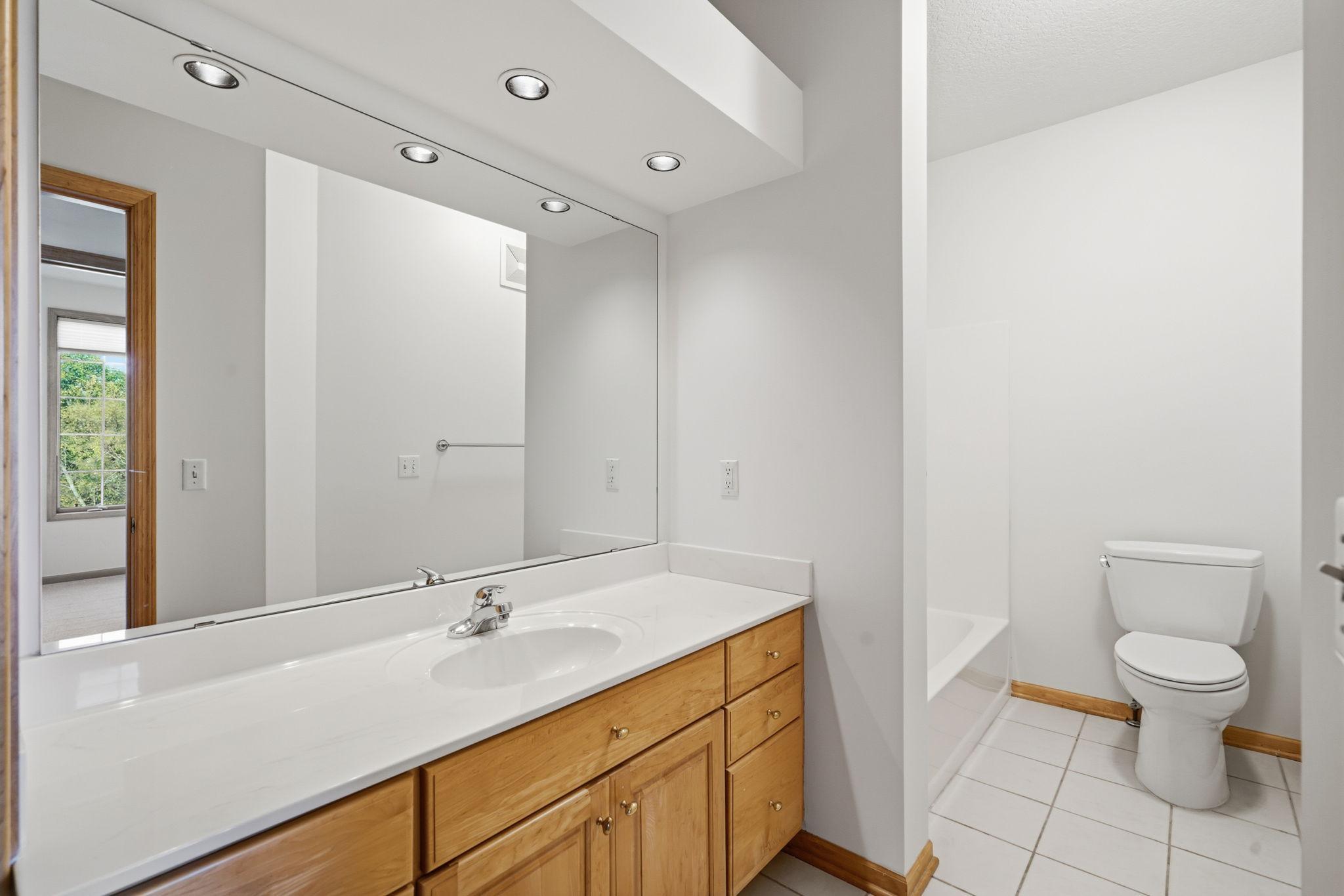 View of Residential at 11460 Fairfield Road #303, Minnetonka MN 55305, Minnetonka (24 of 40) - Mike Wilen | Minnesota Team Real Estate