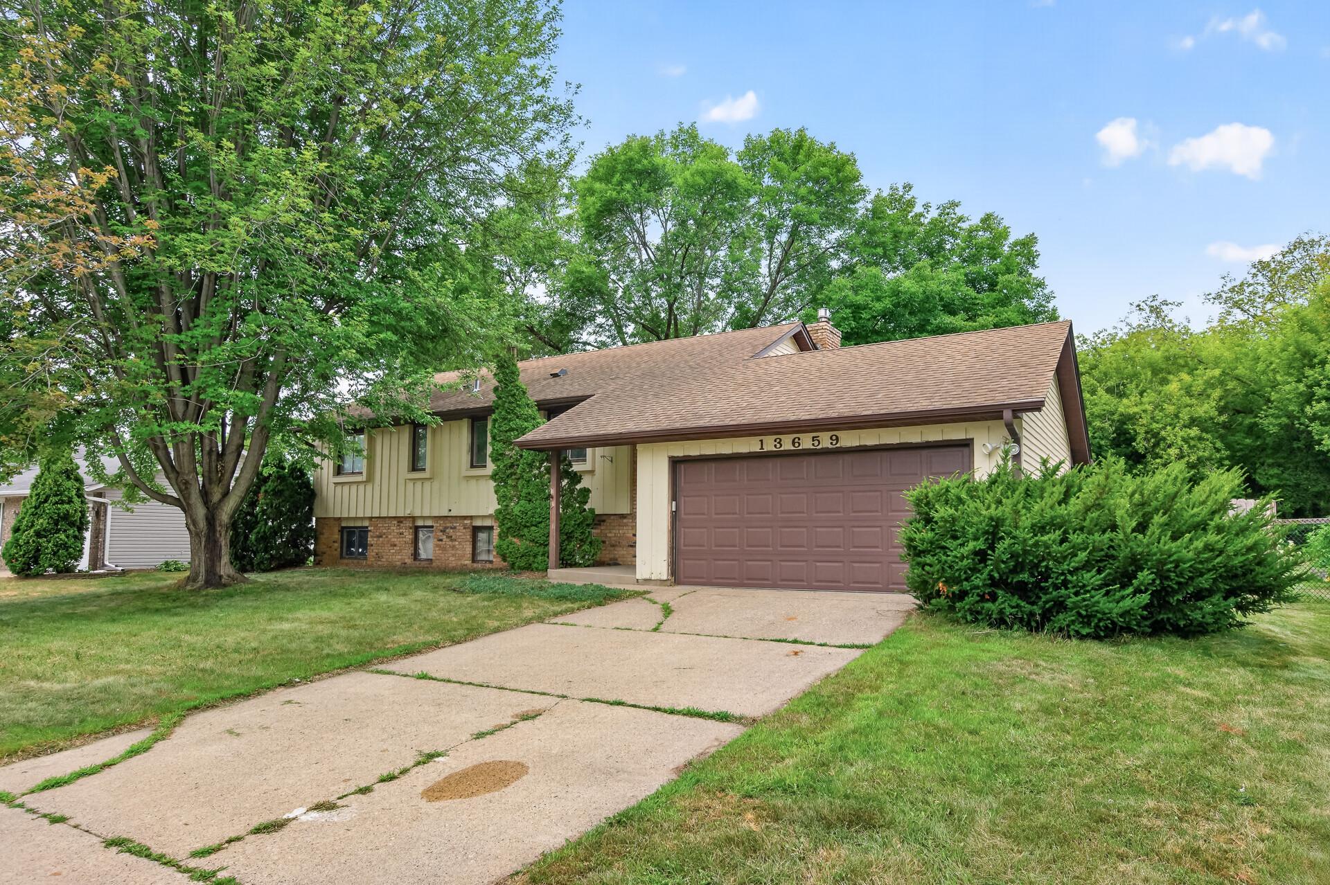 View of Single Family at 13659 Ferris Avenue, Apple Valley - Mike Wilen | Minnesota Team Real Estate