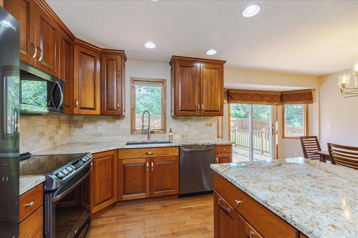View of Residential at 1100 158th Street, Burnsville MN 55306, Burnsville (8 of 48) - Mike Wilen | Minnesota Team Real Estate