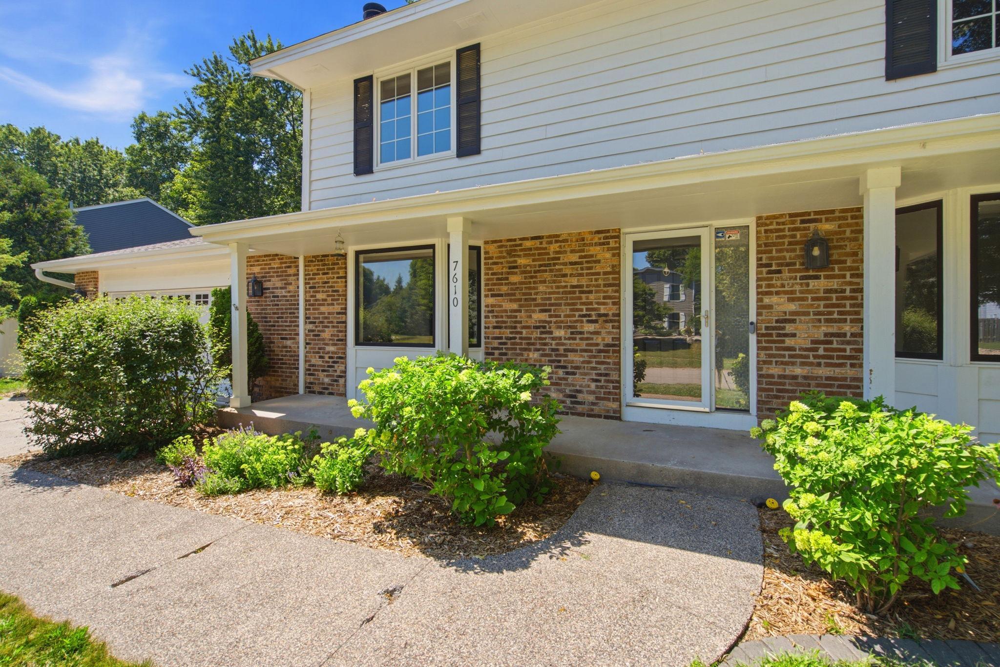 View of Residential at 7610 Heritage Road, Eden Prairie MN 55346, Eden Prairie (8 of 89) - Mike Wilen | Minnesota Team Real Estate