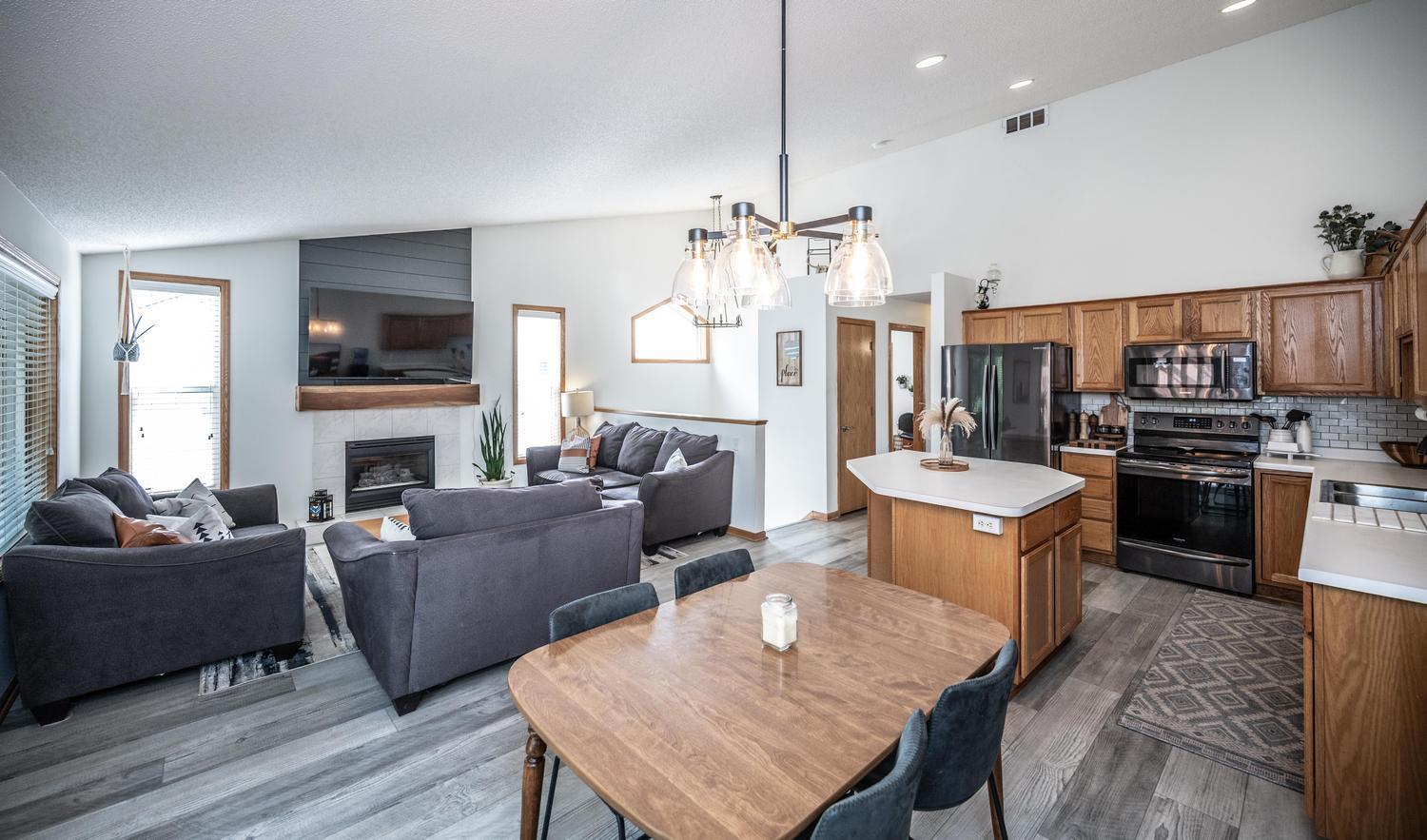 View of Residential at 8379 143rd Street, Apple Valley MN 55124, Apple Valley (8 of 26) - Mike Wilen | Minnesota Team Real Estate