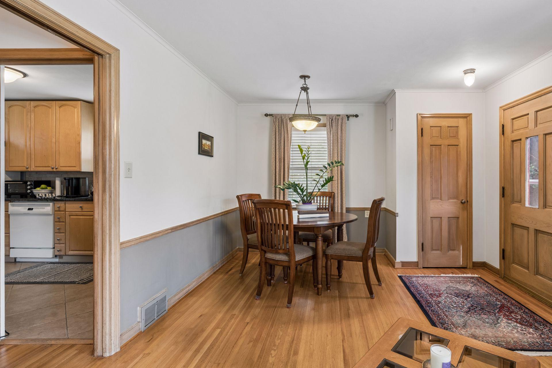 View of Residential at 2245 Highland Parkway, Saint Paul MN 55116, Saint Paul (4 of 24) - Mike Wilen | Minnesota Team Real Estate