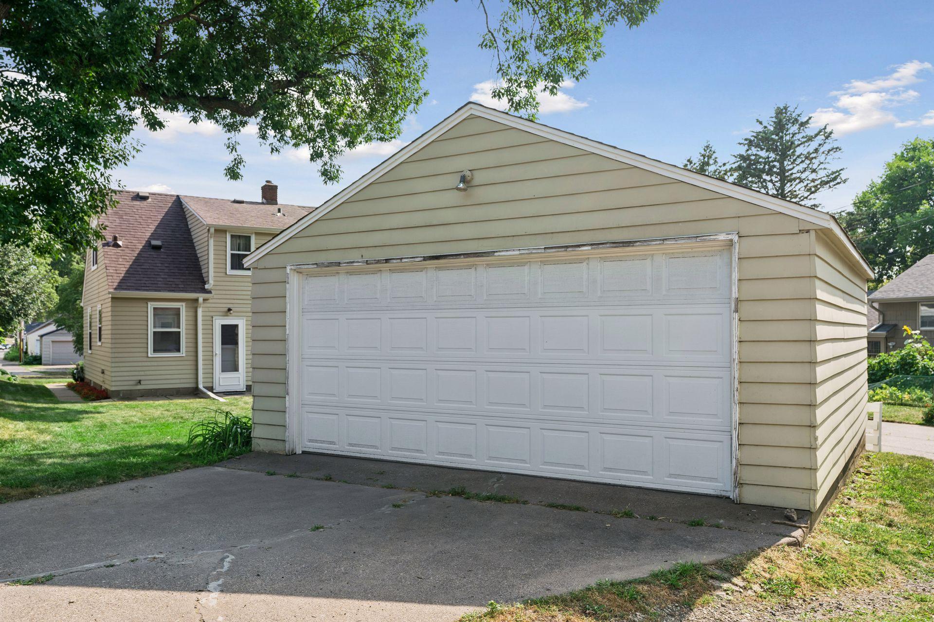 View of Residential at 2245 Highland Parkway, Saint Paul MN 55116, Saint Paul (22 of 24) - Mike Wilen | Minnesota Team Real Estate