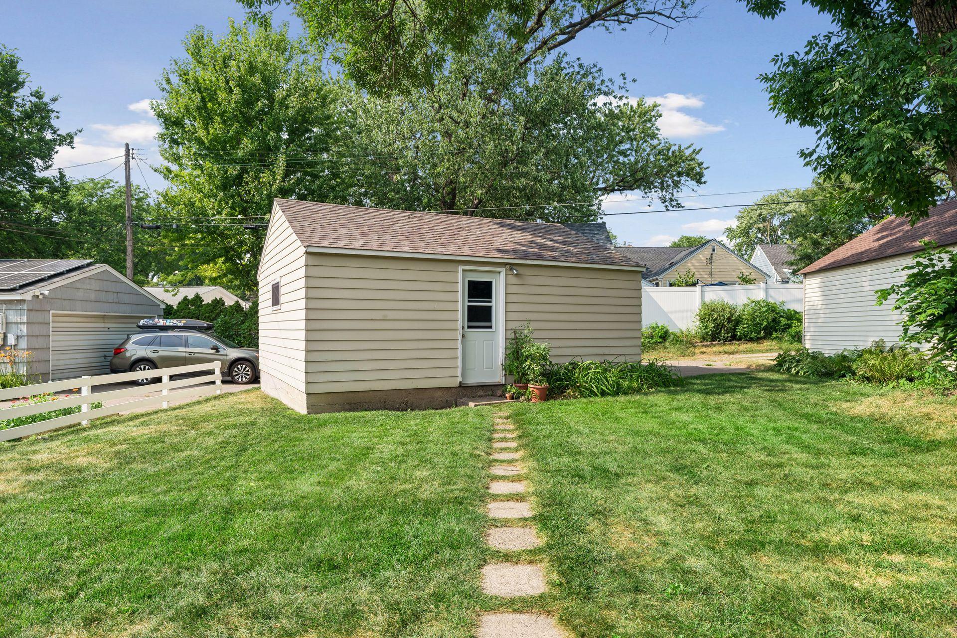 View of Residential at 2245 Highland Parkway, Saint Paul MN 55116, Saint Paul (21 of 24) - Mike Wilen | Minnesota Team Real Estate