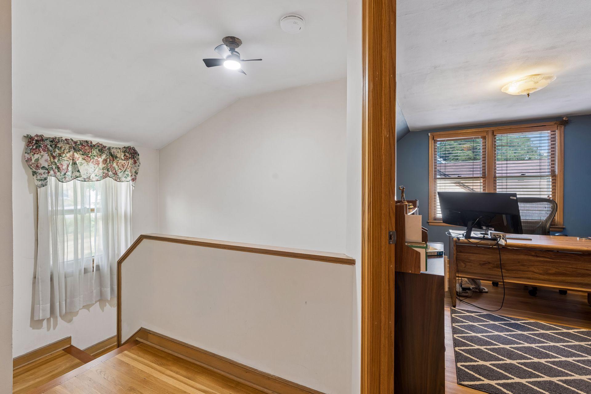 View of Residential at 2245 Highland Parkway, Saint Paul MN 55116, Saint Paul (12 of 24) - Mike Wilen | Minnesota Team Real Estate