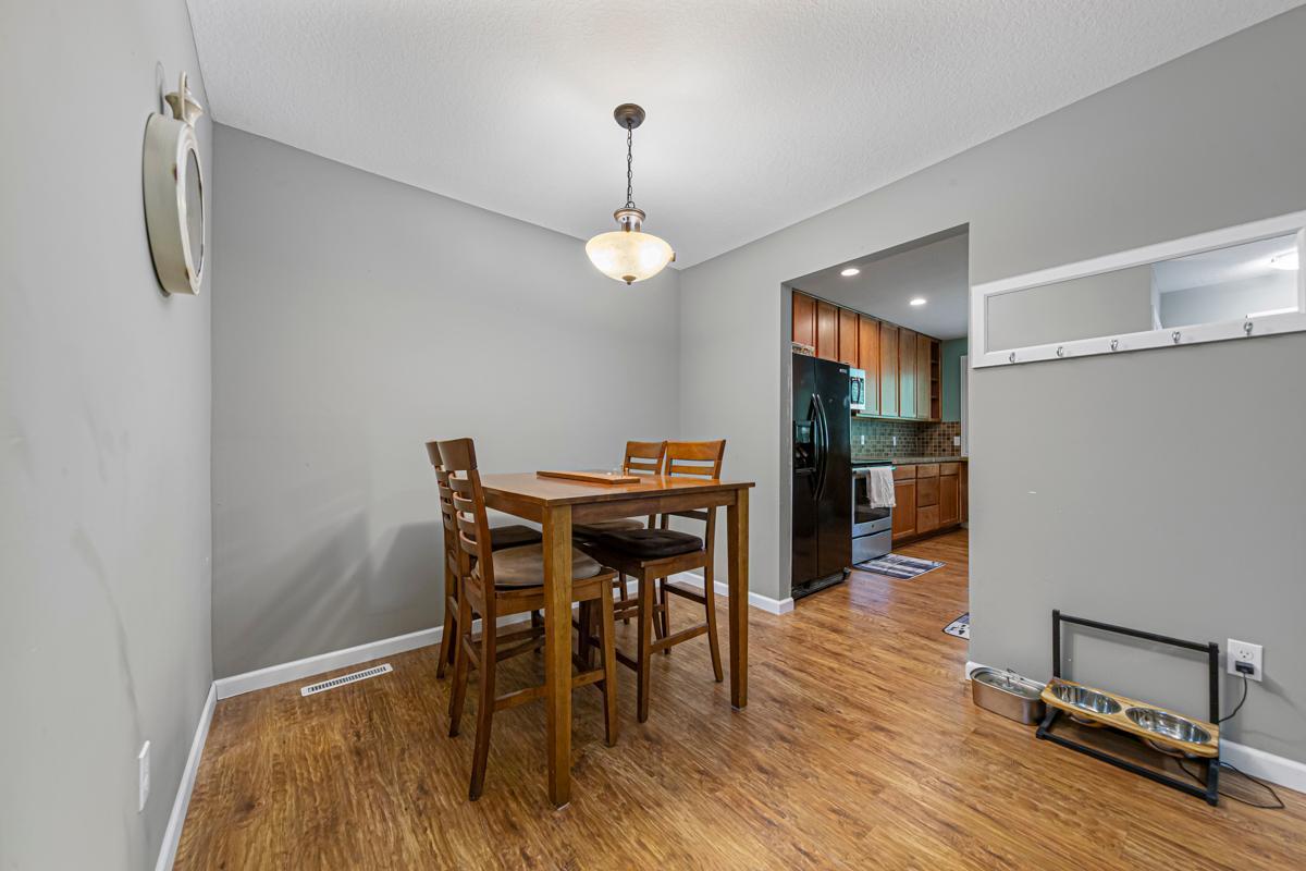 View of Residential at 18450 Creeks Bend Drive, Minnetonka MN 55345, Minnetonka (13 of 27) - Mike Wilen | Minnesota Team Real Estate