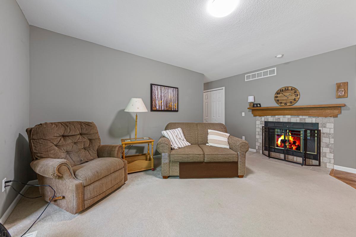 View of Residential at 18450 Creeks Bend Drive, Minnetonka MN 55345, Minnetonka (11 of 27) - Mike Wilen | Minnesota Team Real Estate