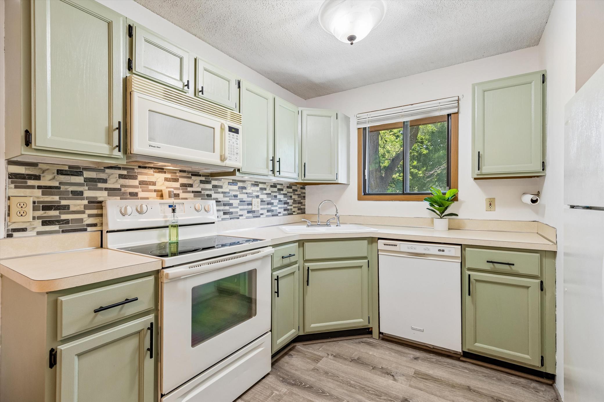 View of Residential at 12616 University Avenue, Coon Rapids MN 55448, Coon Rapids (9 of 19) - Mike Wilen | Minnesota Team Real Estate