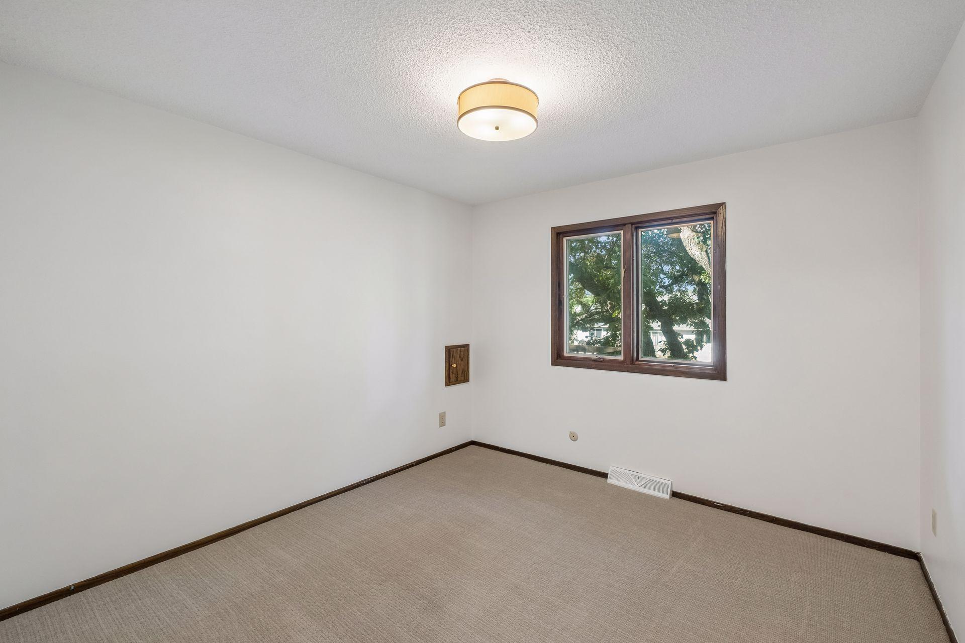 View of Residential at 16015 Oak Shore Drive, Lakeville MN 55044, Lakeville (33 of 83) - Mike Wilen | Minnesota Team Real Estate