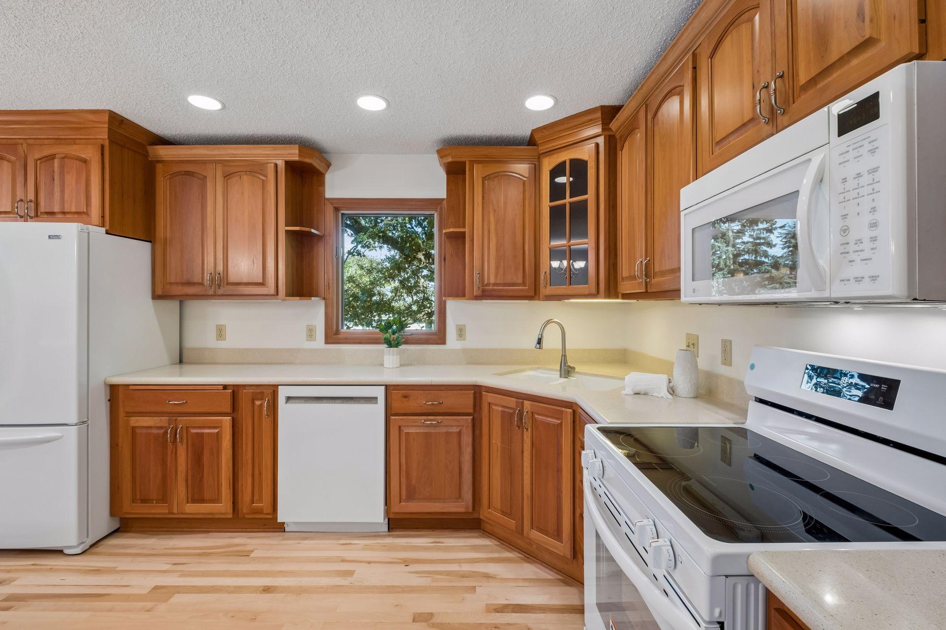 View of Residential at 16015 Oak Shore Drive, Lakeville MN 55044, Lakeville (26 of 83) - Mike Wilen | Minnesota Team Real Estate