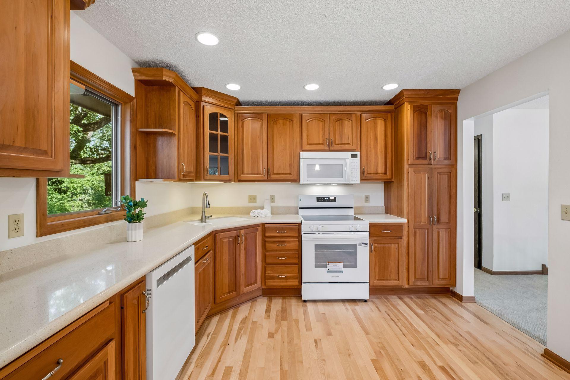 View of Residential at 16015 Oak Shore Drive, Lakeville MN 55044, Lakeville (25 of 83) - Mike Wilen | Minnesota Team Real Estate