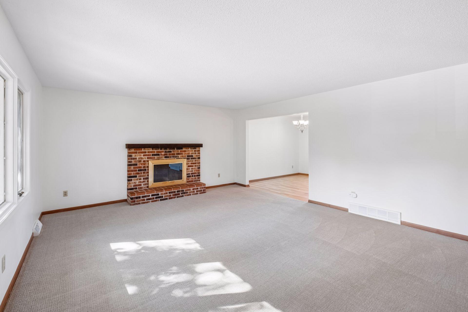 View of Residential at 16015 Oak Shore Drive, Lakeville MN 55044, Lakeville (12 of 83) - Mike Wilen | Minnesota Team Real Estate