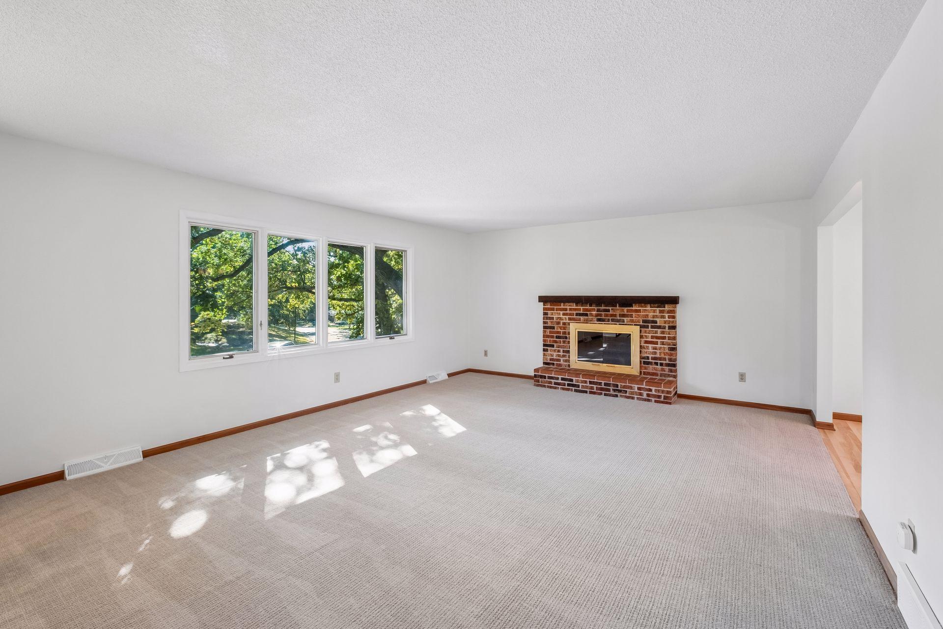 View of Residential at 16015 Oak Shore Drive, Lakeville MN 55044, Lakeville (16 of 83) - Mike Wilen | Minnesota Team Real Estate