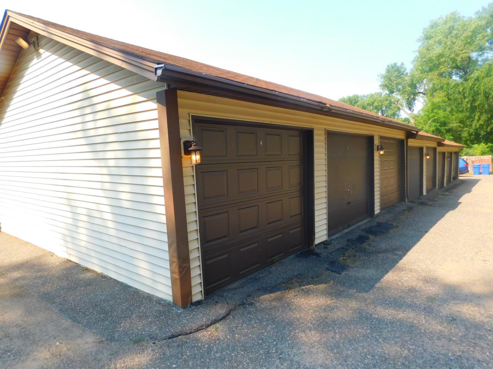 View of Residential at 1477 Arkwright Street #C, Saint Paul MN 55130, Saint Paul (7 of 39) - Mike Wilen | Minnesota Team Real Estate