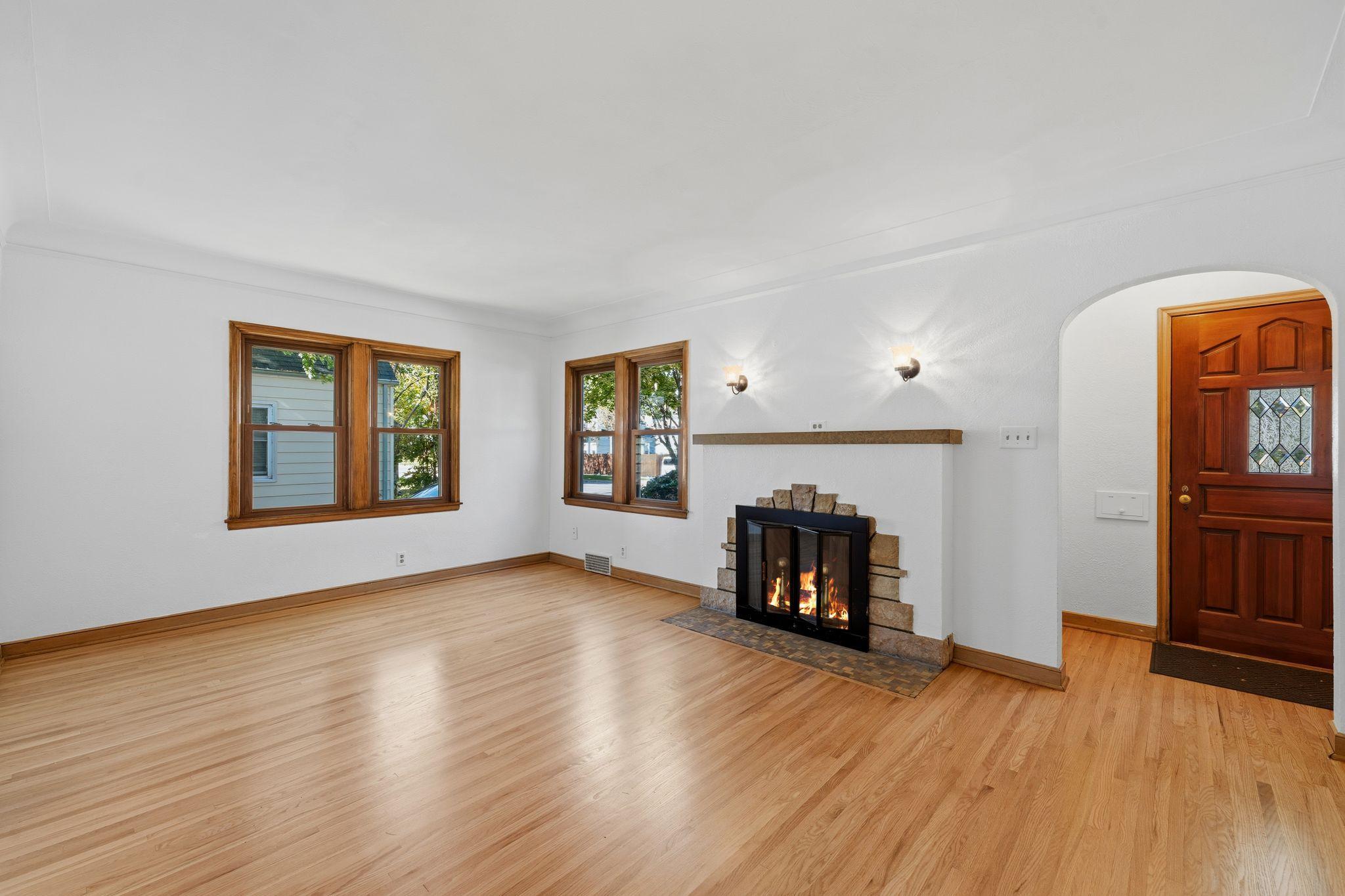 View of Residential at 1200 Idaho Avenue, Saint Paul MN 55108, Saint Paul (4 of 46) - Mike Wilen | Minnesota Team Real Estate