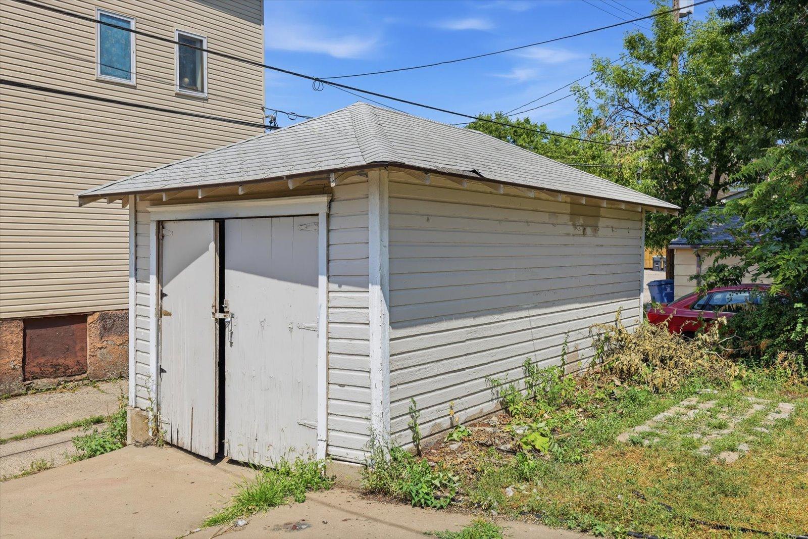 View of Residential Income at 2644 Garfield Avenue, Minneapolis MN 55408, Minneapolis (22 of 37) - Mike Wilen | Minnesota Team Real Estate