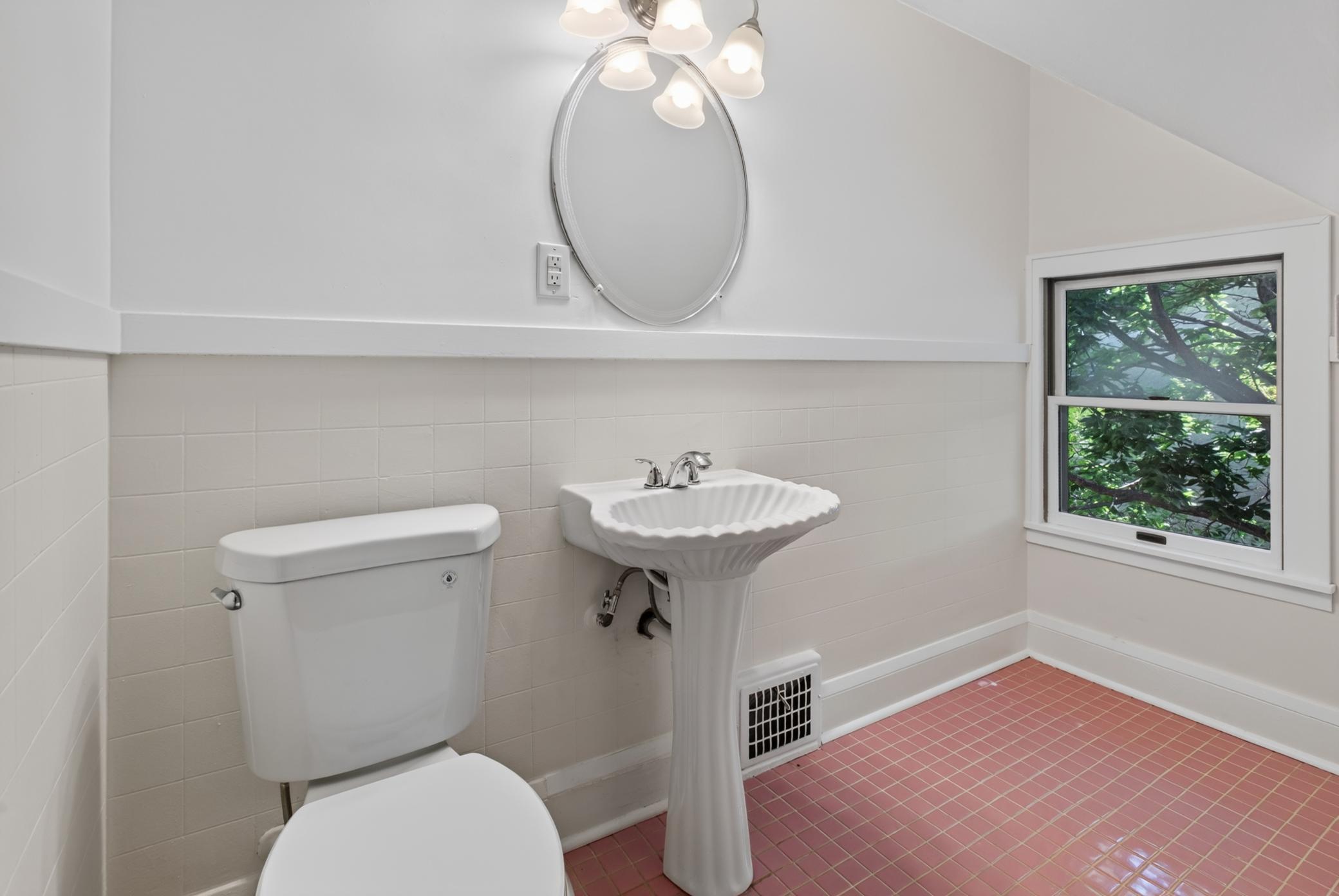 View of Residential at 3807 Hubbard Avenue, Robbinsdale MN 55422, Robbinsdale (21 of 40) - Mike Wilen | Minnesota Team Real Estate
