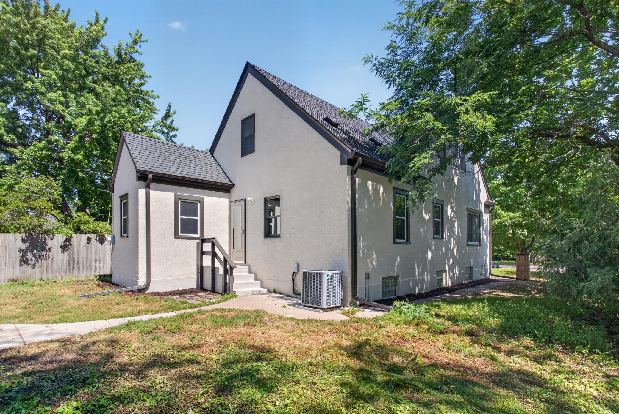 View of Residential at 3807 Hubbard Avenue, Robbinsdale MN 55422, Robbinsdale (31 of 40) - Mike Wilen | Minnesota Team Real Estate