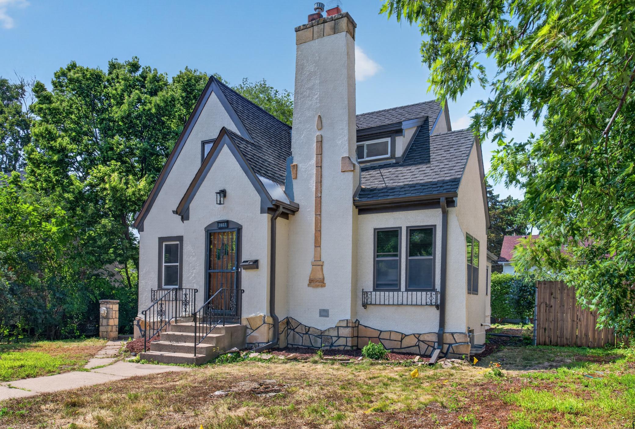 View of Residential at 3807 Hubbard Avenue, Robbinsdale MN 55422, Robbinsdale (3 of 40) - Mike Wilen | Minnesota Team Real Estate