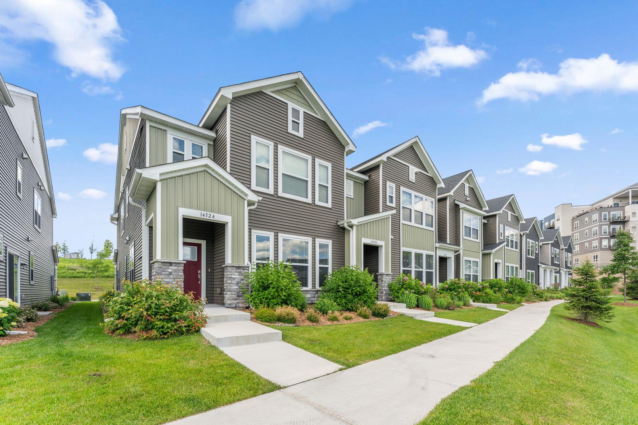 View of Residential at 14524 Twin Lakes Circle, Burnsville MN 55306, Burnsville (32 of 47) - Mike Wilen | Minnesota Team Real Estate