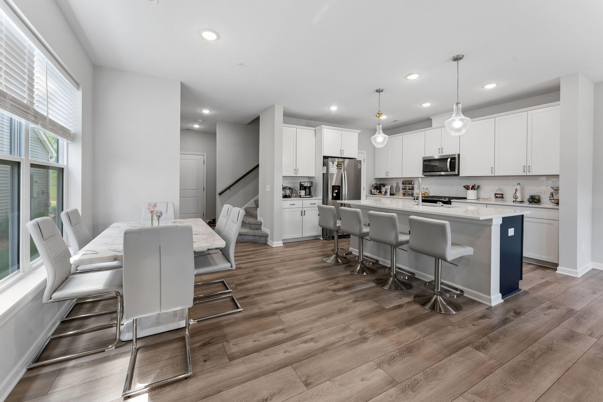 View of Residential at 14524 Twin Lakes Circle, Burnsville MN 55306, Burnsville (11 of 47) - Mike Wilen | Minnesota Team Real Estate