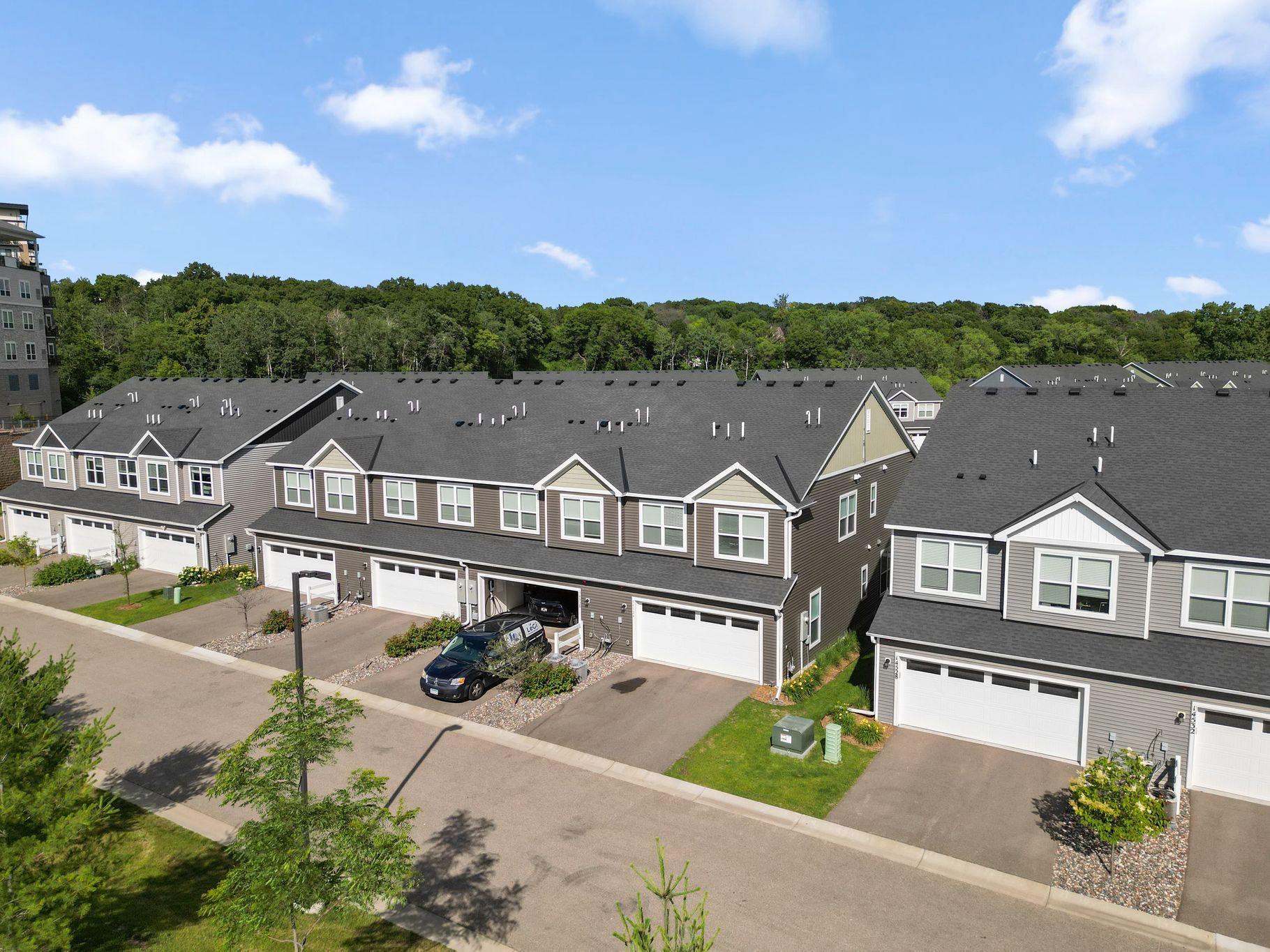 View of Residential at 14524 Twin Lakes Circle, Burnsville MN 55306, Burnsville (38 of 47) - Mike Wilen | Minnesota Team Real Estate
