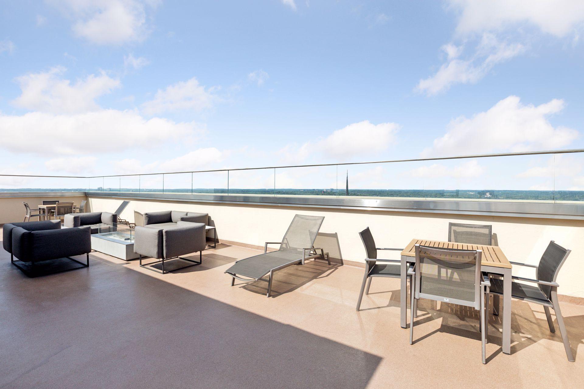 View of Residential at 400 Groveland Avenue #1714, Minneapolis MN 55403, Minneapolis (88 of 89) - Mike Wilen | Minnesota Team Real Estate