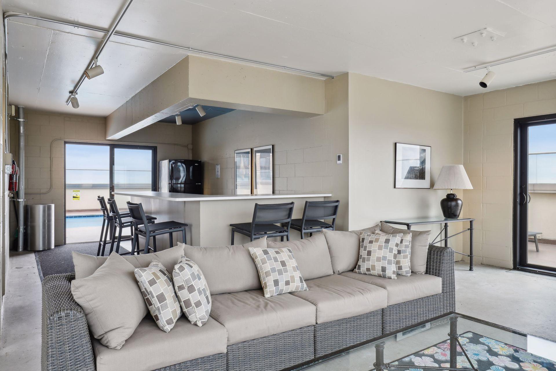 View of Residential at 400 Groveland Avenue #1714, Minneapolis MN 55403, Minneapolis (74 of 89) - Mike Wilen | Minnesota Team Real Estate