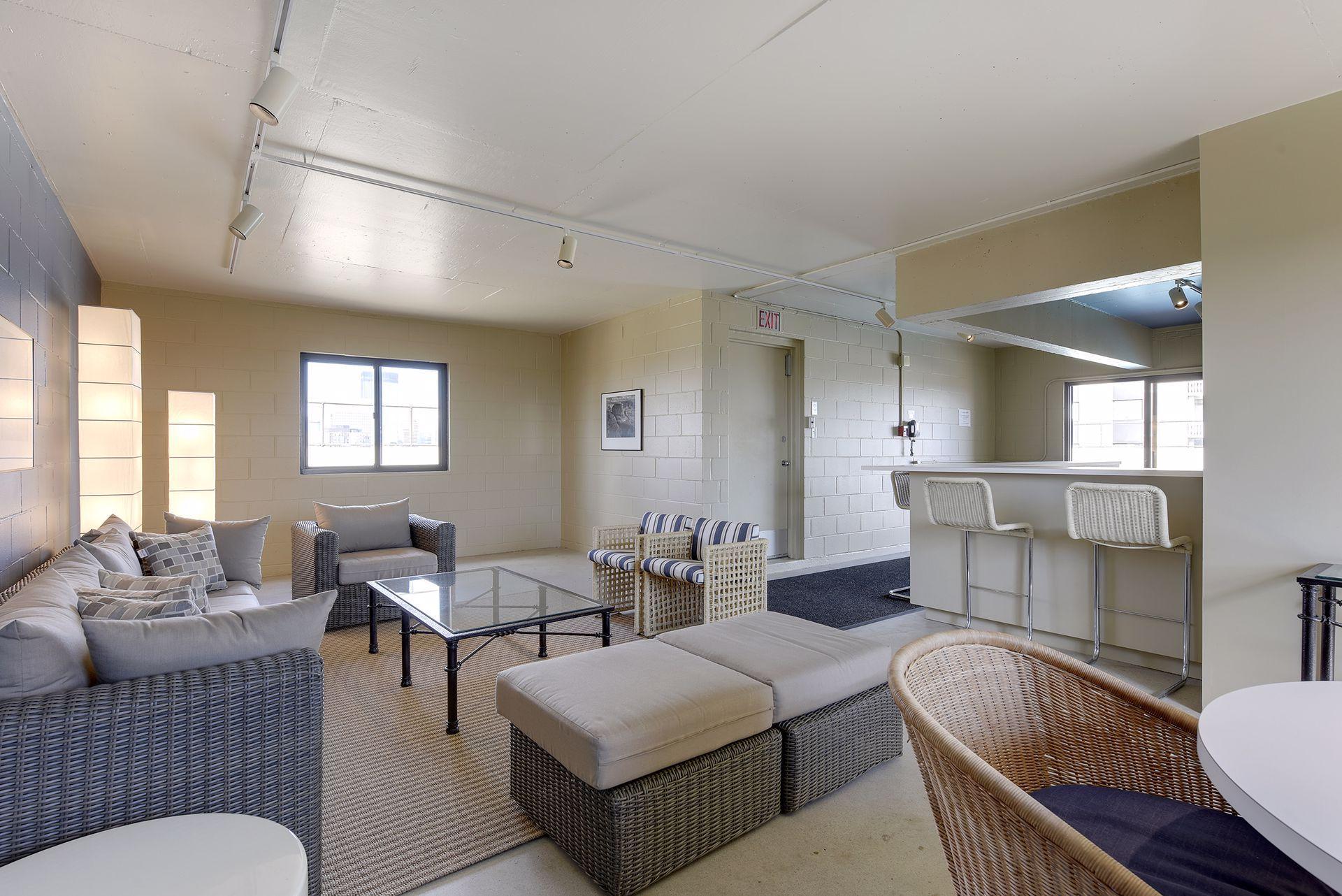 View of Residential at 400 Groveland Avenue #1714, Minneapolis MN 55403, Minneapolis (49 of 89) - Mike Wilen | Minnesota Team Real Estate