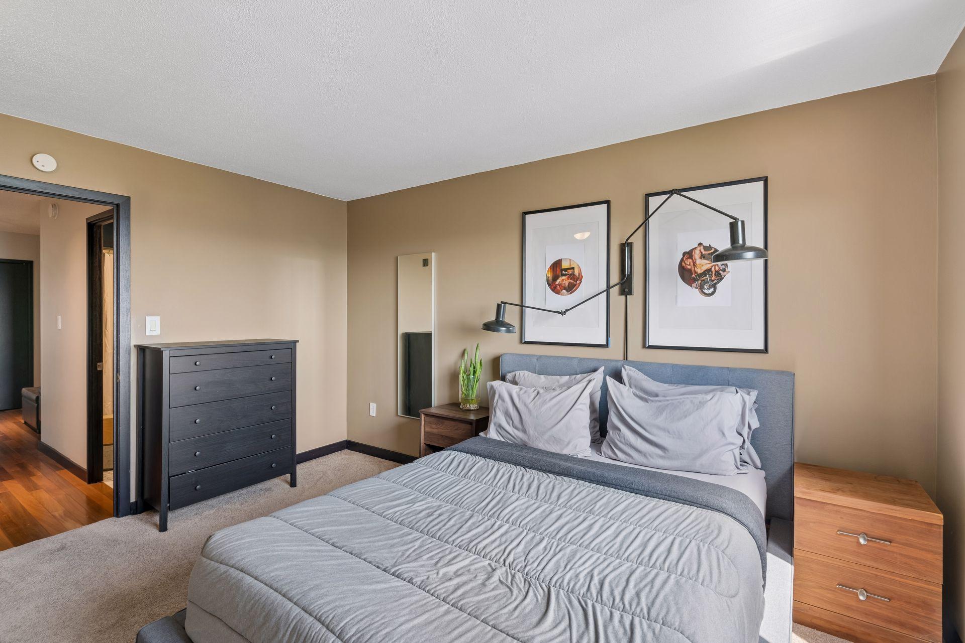 View of Residential at 400 Groveland Avenue #1714, Minneapolis MN 55403, Minneapolis (46 of 89) - Mike Wilen | Minnesota Team Real Estate