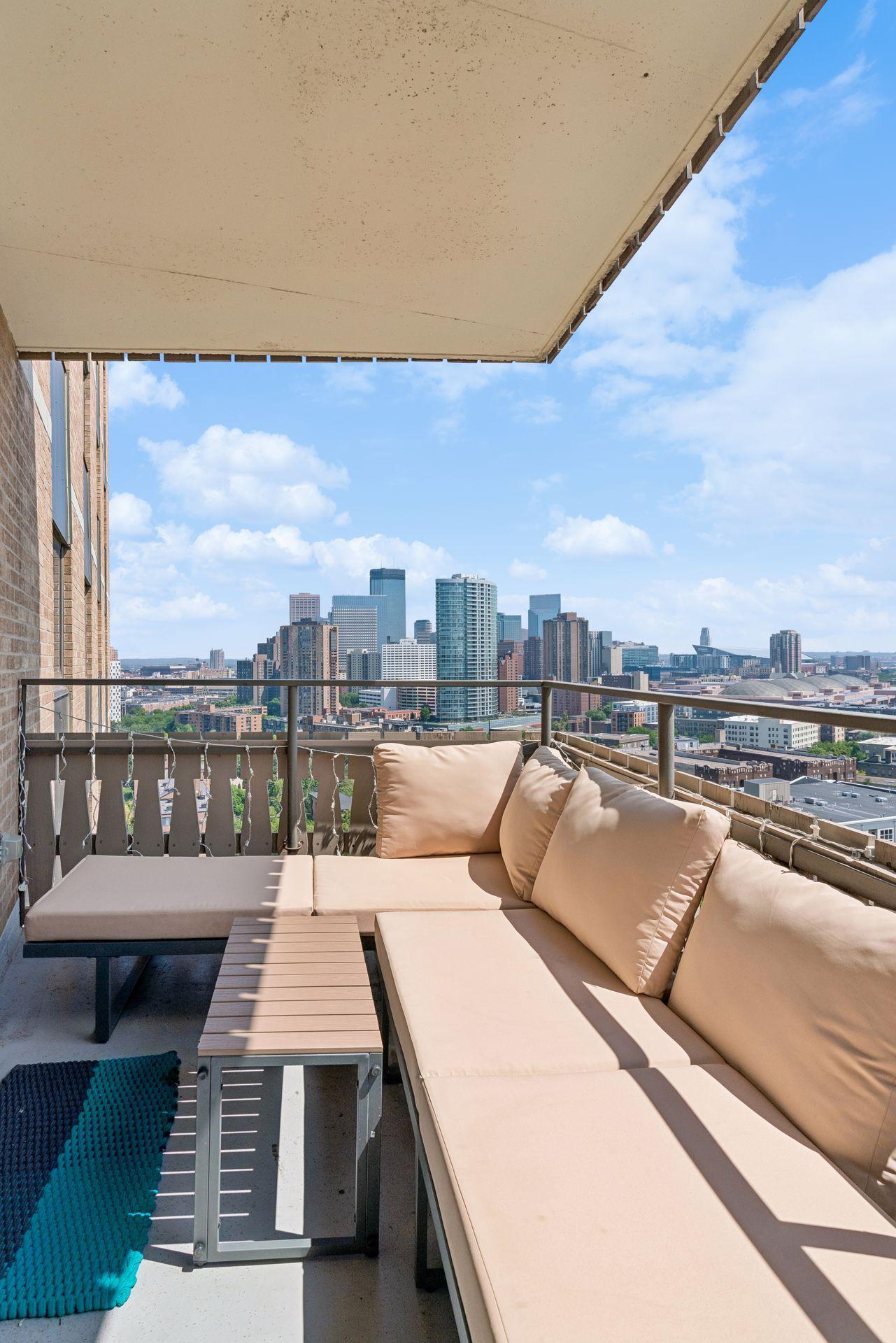 View of Residential at 400 Groveland Avenue #1714, Minneapolis MN 55403, Minneapolis (43 of 89) - Mike Wilen | Minnesota Team Real Estate