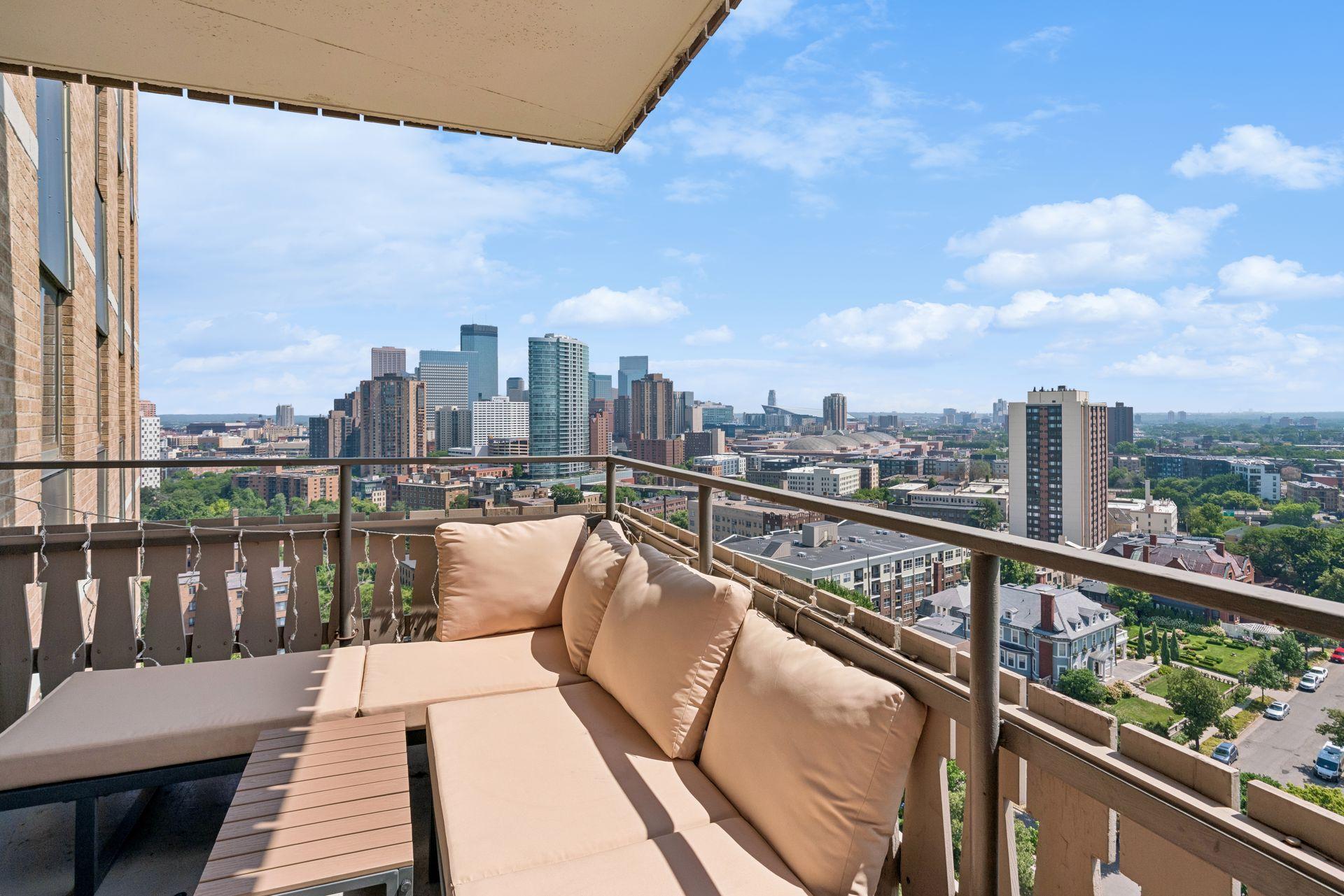 View of Residential at 400 Groveland Avenue #1714, Minneapolis MN 55403, Minneapolis (42 of 89) - Mike Wilen | Minnesota Team Real Estate