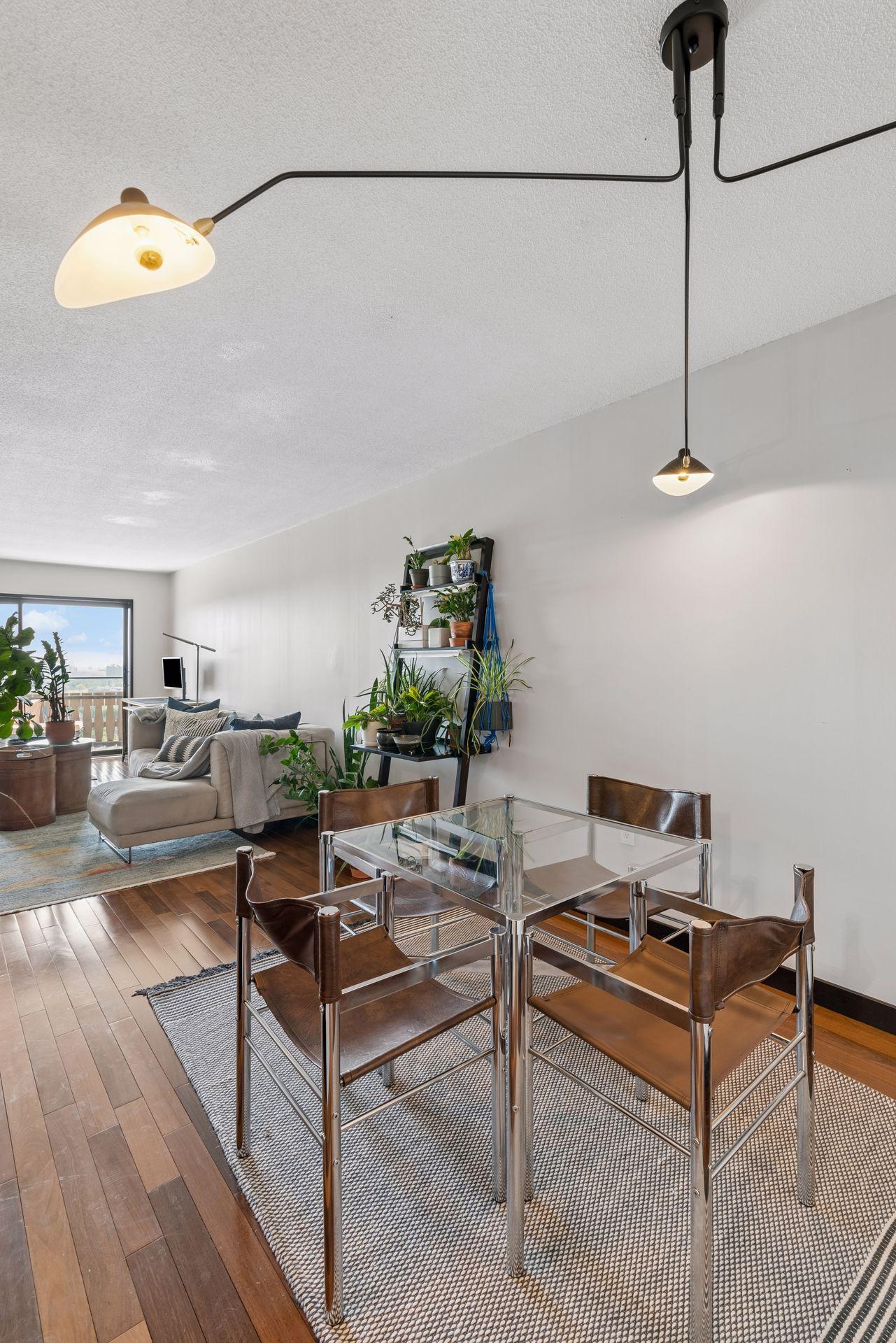 View of Residential at 400 Groveland Avenue #1714, Minneapolis MN 55403, Minneapolis (36 of 89) - Mike Wilen | Minnesota Team Real Estate