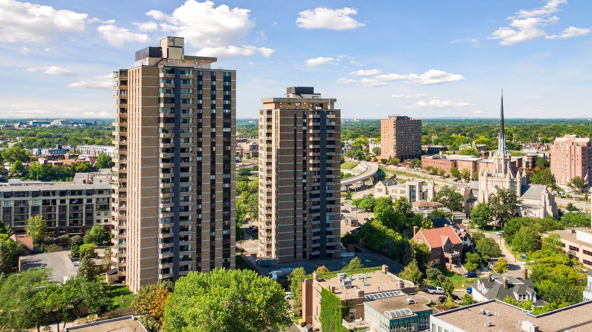 View of Residential at 400 Groveland Avenue #1714, Minneapolis MN 55403, Minneapolis (4 of 89) - Mike Wilen | Minnesota Team Real Estate