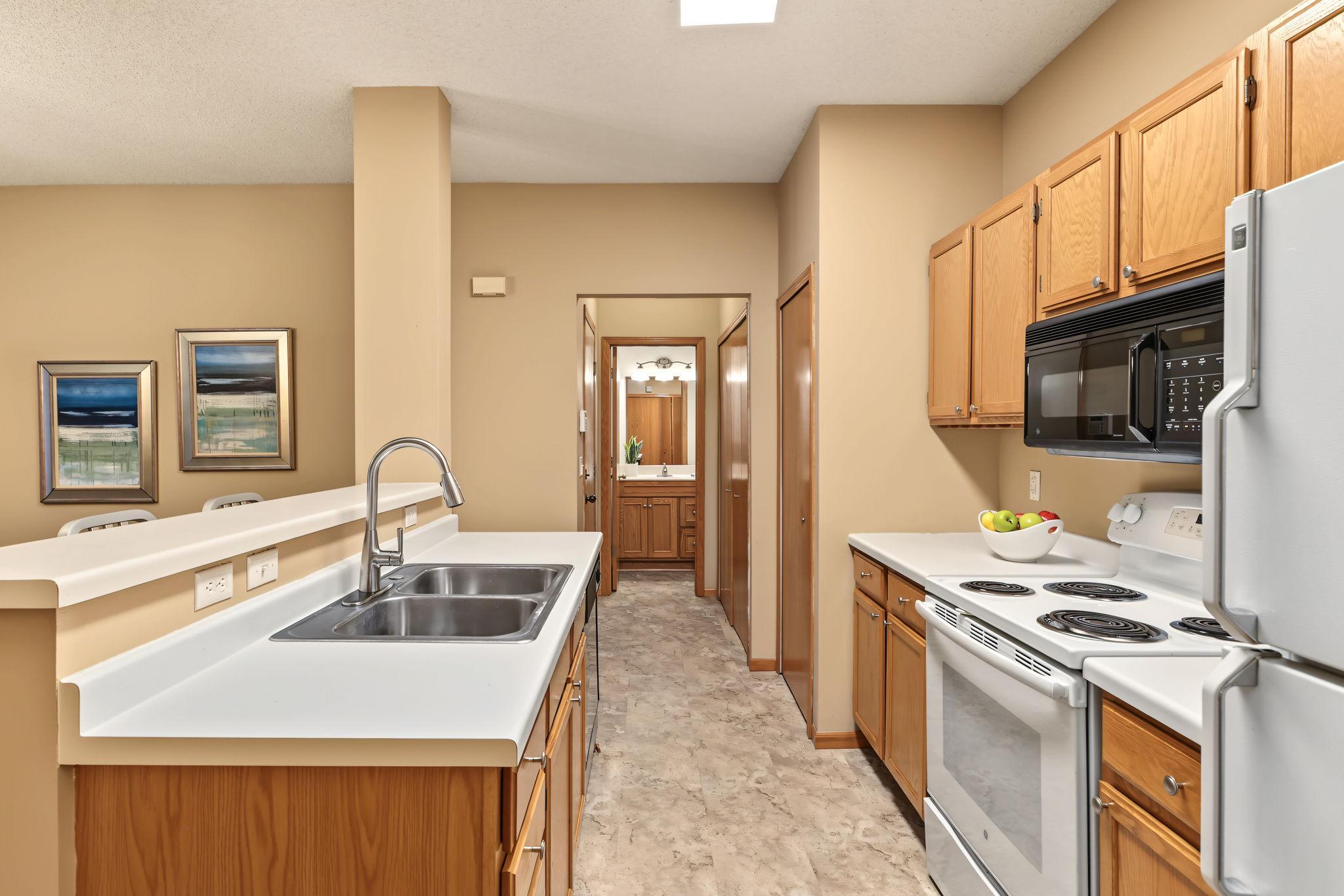 View of Residential at 8399 Kimball Drive, Eden Prairie MN 55347, Eden Prairie (14 of 33) - Mike Wilen | Minnesota Team Real Estate