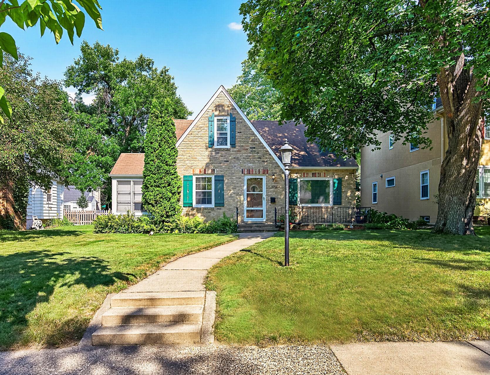 View of Residential at 5715 11th Avenue, Minneapolis MN 55417, Minneapolis (28 of 33) - Mike Wilen | Minnesota Team Real Estate