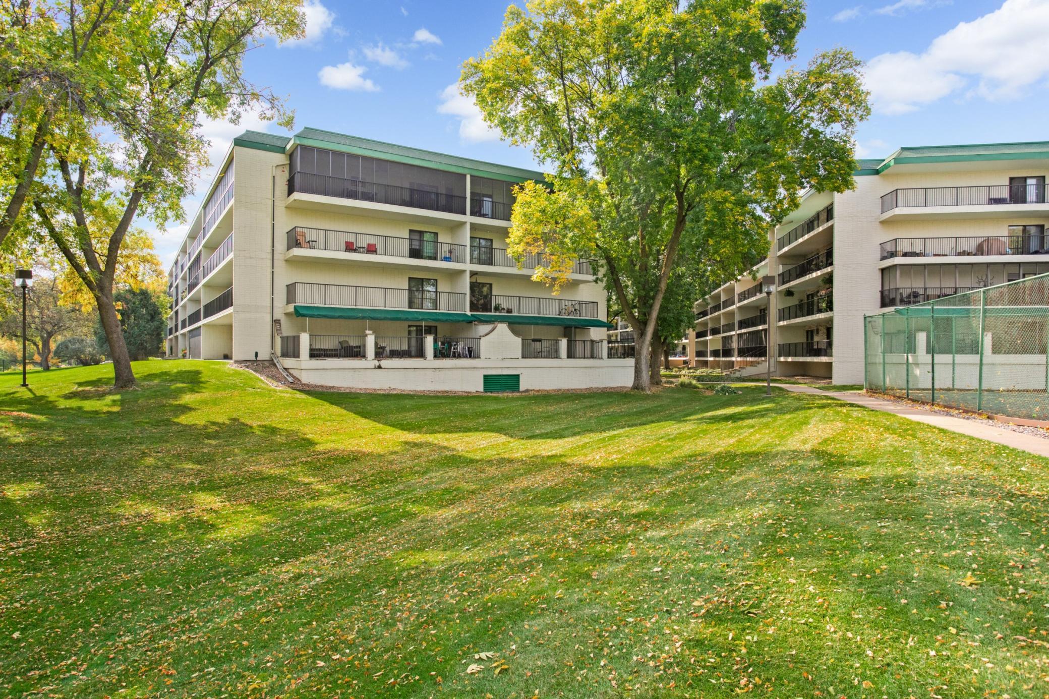 View of Residential at 10521 Cedar Lake Road #519, Minnetonka MN 55305, Minnetonka (35 of 40) - Mike Wilen | Minnesota Team Real Estate