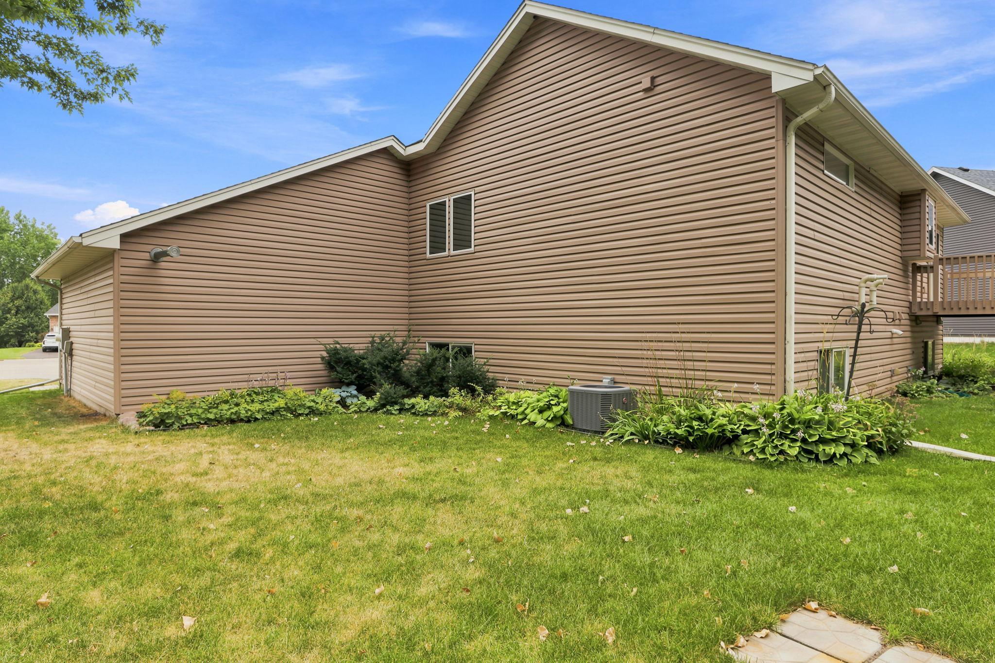 View of Residential at 8182 Lori Lane, Woodbury MN 55125, Woodbury (35 of 42) - Mike Wilen | Minnesota Team Real Estate