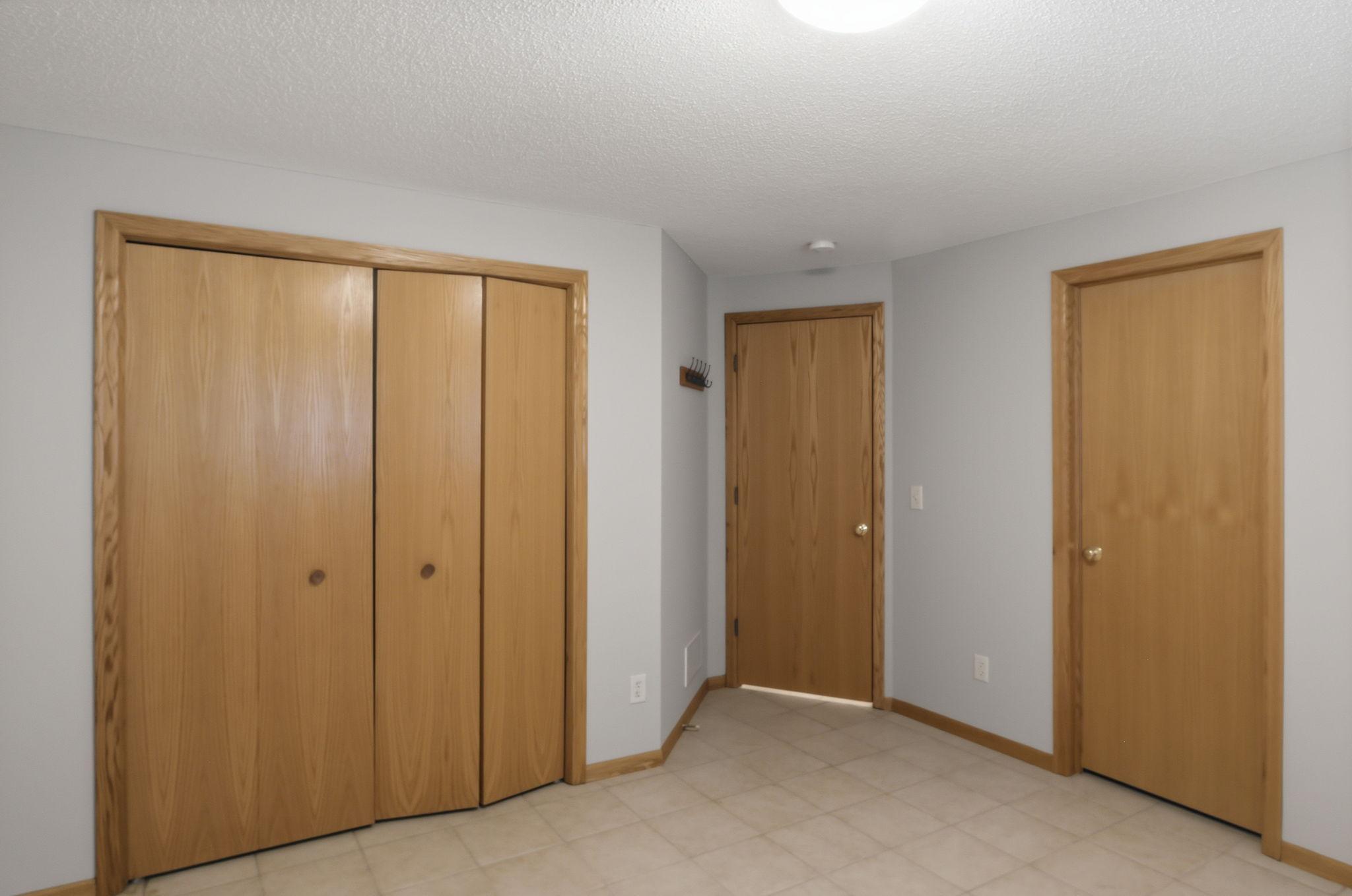 View of Residential at 8182 Lori Lane, Woodbury MN 55125, Woodbury (34 of 42) - Mike Wilen | Minnesota Team Real Estate