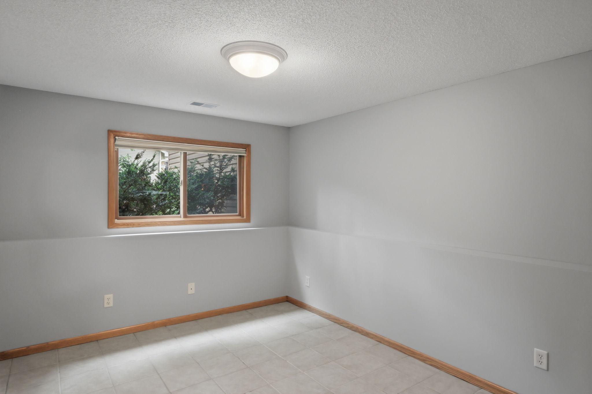 View of Residential at 8182 Lori Lane, Woodbury MN 55125, Woodbury (29 of 42) - Mike Wilen | Minnesota Team Real Estate