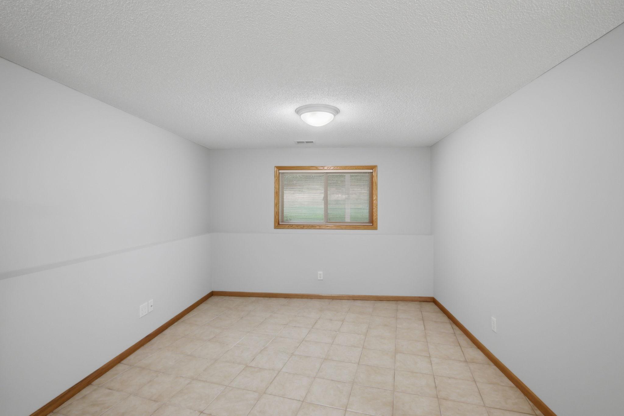 View of Residential at 8182 Lori Lane, Woodbury MN 55125, Woodbury (25 of 42) - Mike Wilen | Minnesota Team Real Estate
