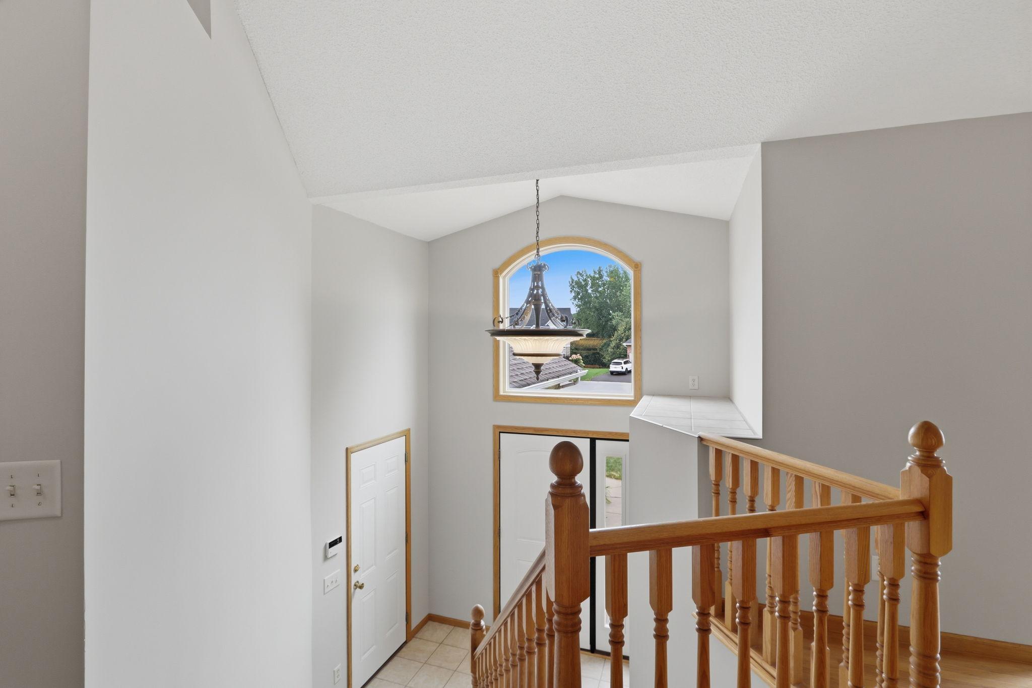 View of Residential at 8182 Lori Lane, Woodbury MN 55125, Woodbury (13 of 42) - Mike Wilen | Minnesota Team Real Estate