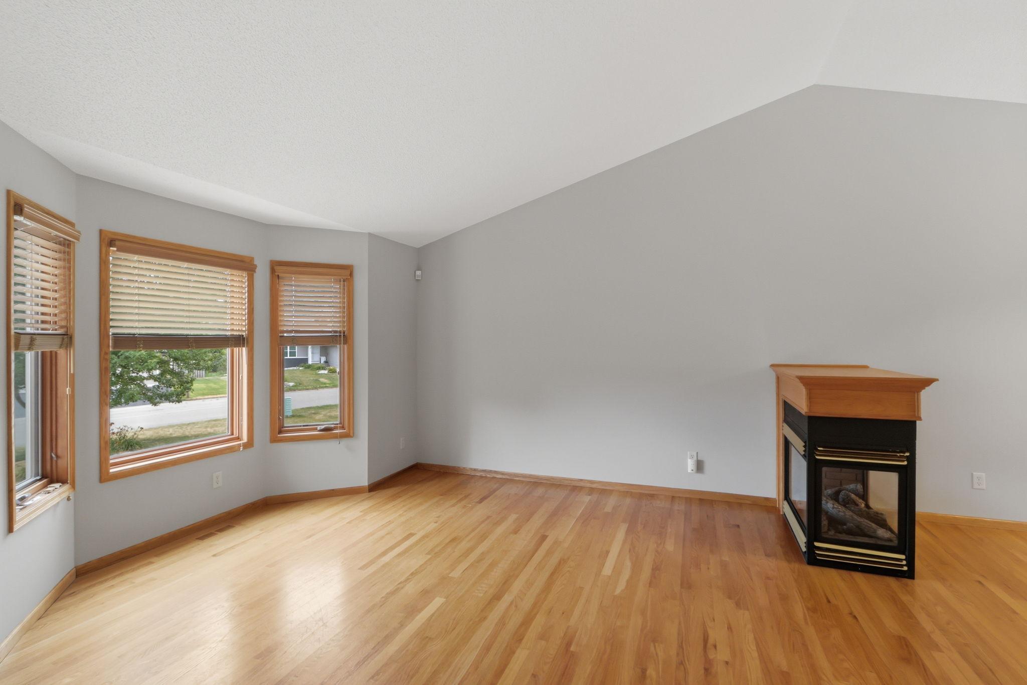 View of Residential at 8182 Lori Lane, Woodbury MN 55125, Woodbury (7 of 42) - Mike Wilen | Minnesota Team Real Estate