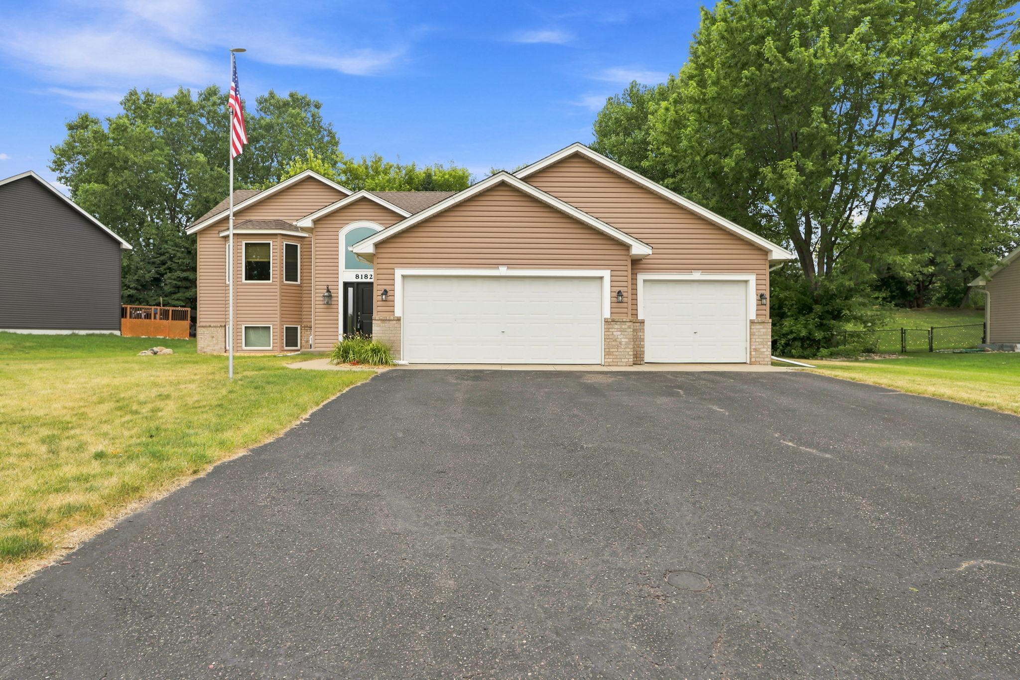 View of Residential at 8182 Lori Lane, Woodbury MN 55125, Woodbury (36 of 42) - Mike Wilen | Minnesota Team Real Estate