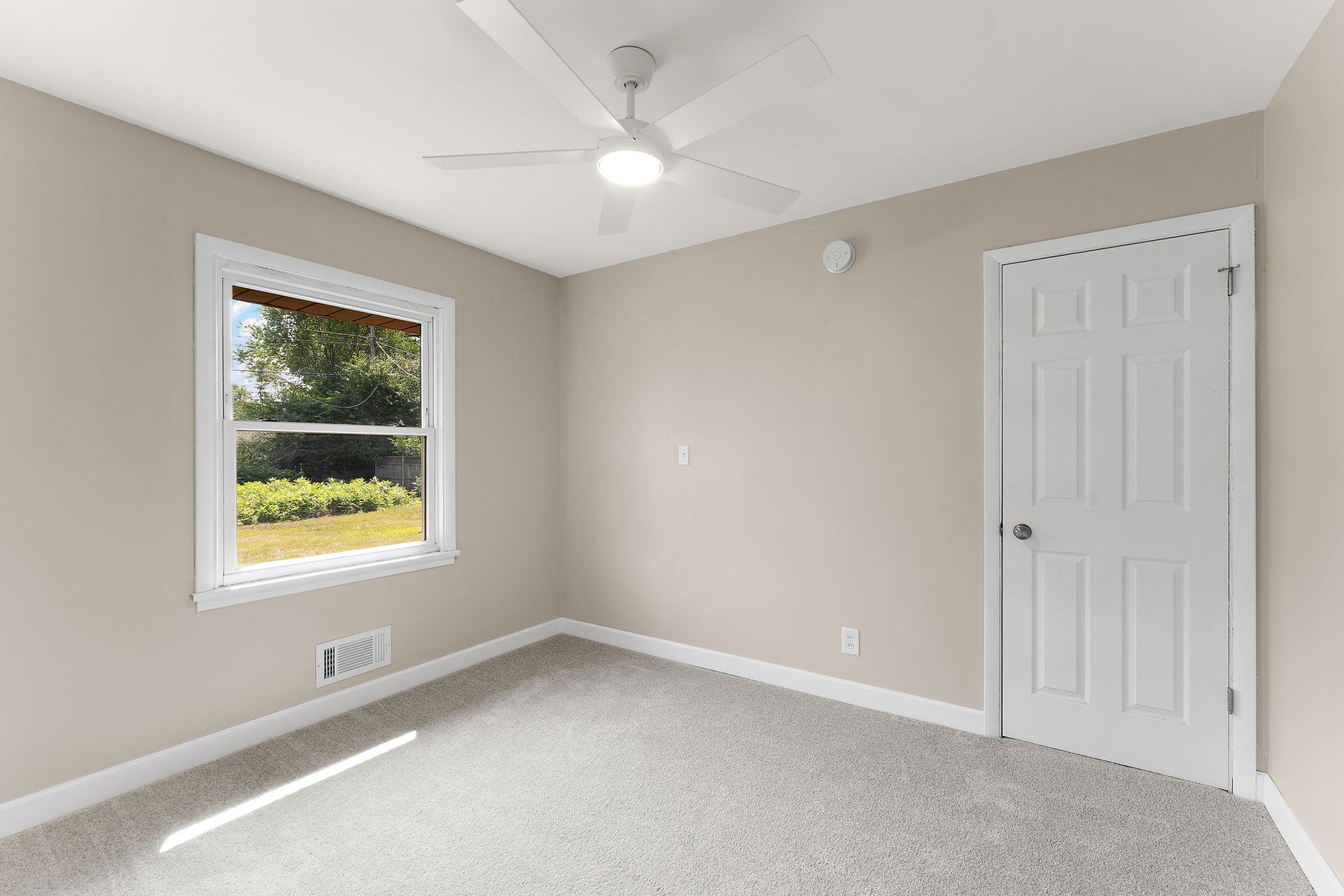 View of Residential at 5906 Dupont Avenue, Brooklyn Center MN 55430, Brooklyn Center (19 of 32) - Mike Wilen | Minnesota Team Real Estate