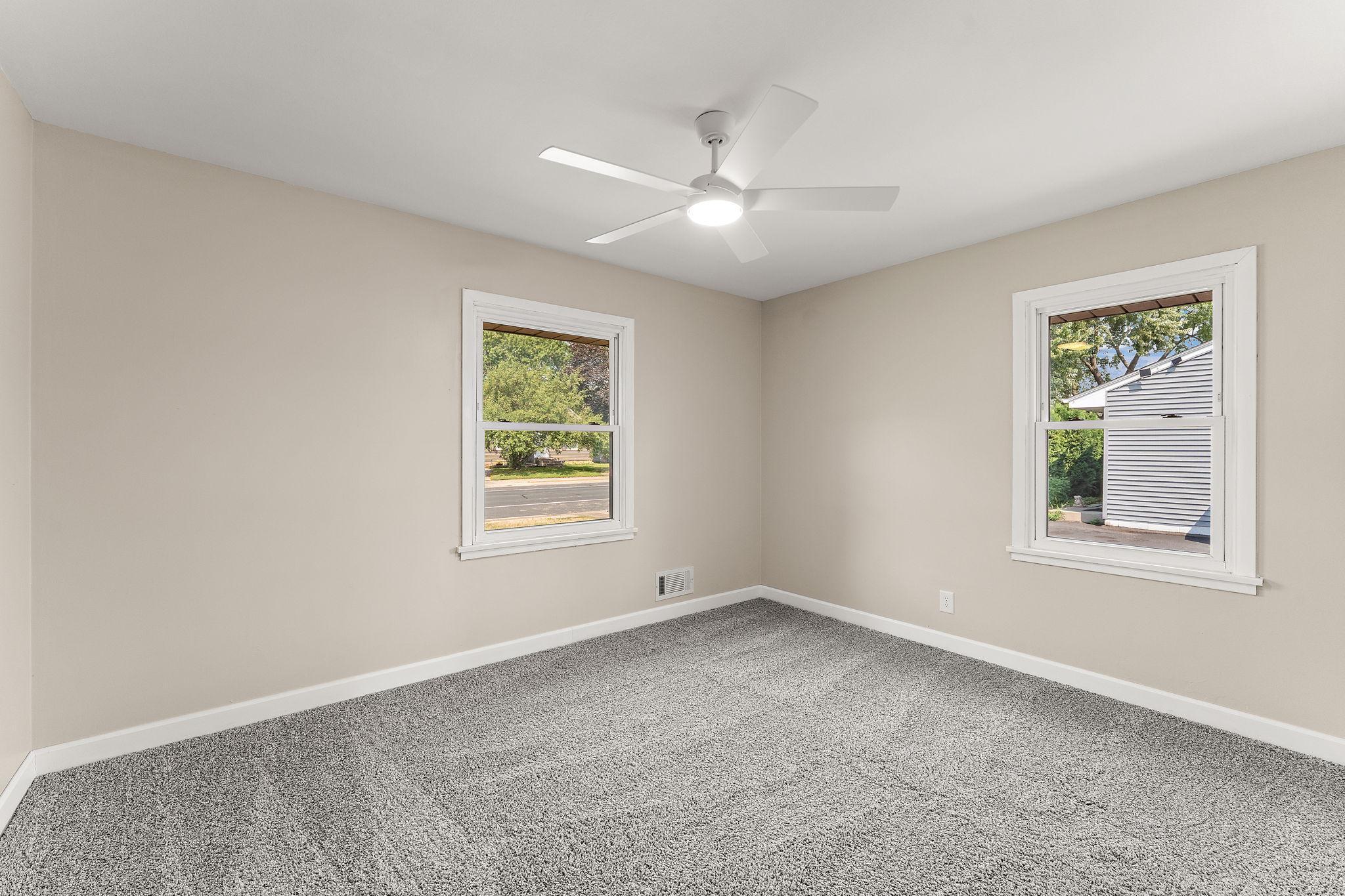 View of Residential at 5906 Dupont Avenue, Brooklyn Center MN 55430, Brooklyn Center (5 of 32) - Mike Wilen | Minnesota Team Real Estate